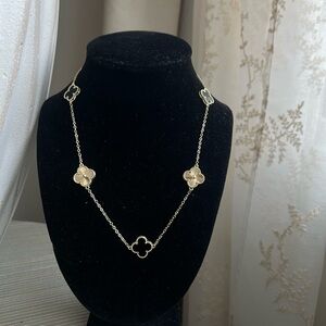 Alternating Gold and black Clover Necklace